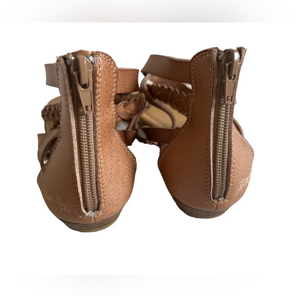 Blowfish Girls Summer Strap Sandal, Light Brown/Dark Tan Color, Size Big Kid 6 - Picture 5 of 15